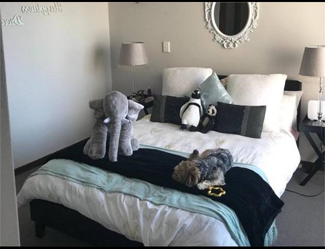 1 BEDROOM APARTMENT FOR SALE IN FOURWAYS